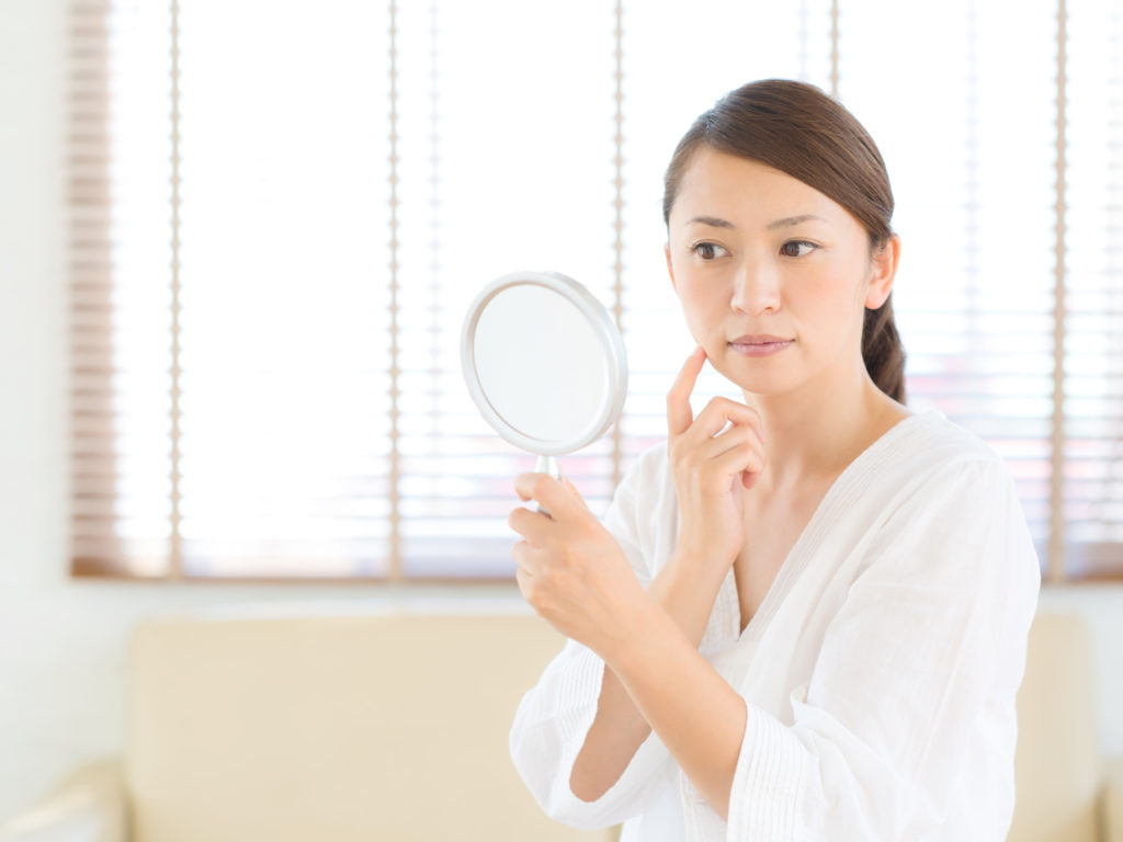 化粧品が合わない時の肌荒れ症状と原因とは セラミド化粧品dsr